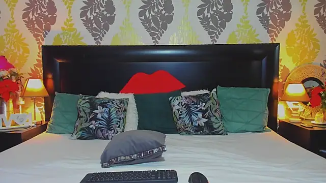 Kaylynn online show from 02/05/25, 12:49