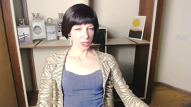  AngeliaFlow  online show from 09/17/25, 06:15