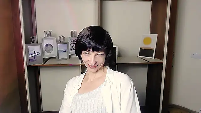  AngeliaFlow  online show from 09/26/25, 06:17