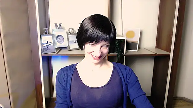  AngeliaFlow  online show from 12/01/25, 11:26