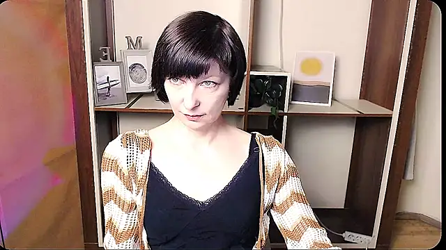  AngeliaFlow  online show from 04/06/26, 08:04