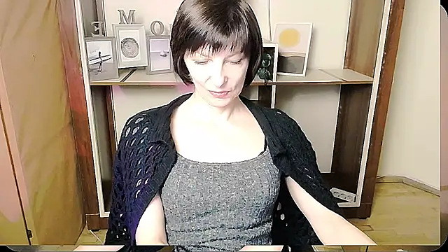  AngeliaFlow  online show from 06/09/26, 07:53
