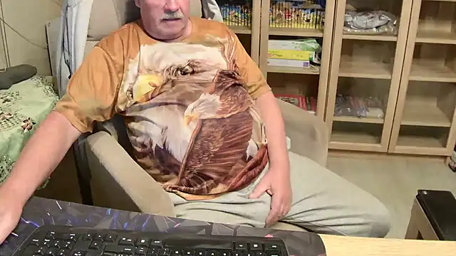 Snapshot of barenfan chatting on 01/15/26, 09:40 barenfan online show from 01/15/26, 09:40