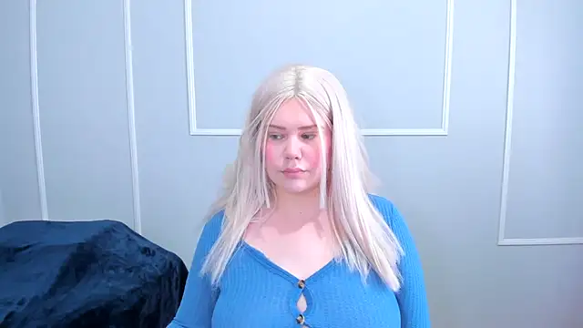  leana  online show from 12/21/25, 06:37