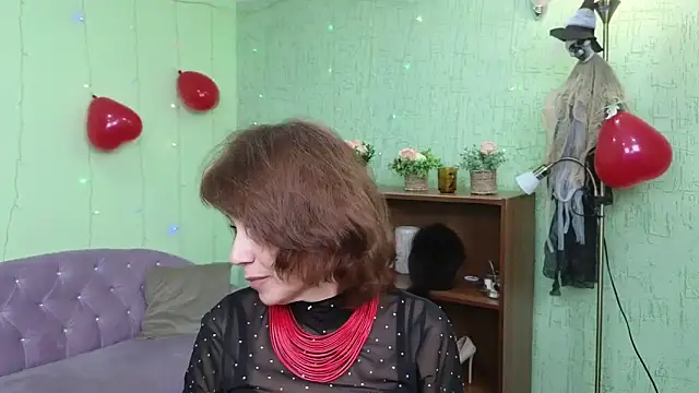 Snapshot of Anna_Kennan chatting on 02/12/25, 06:29 Anna Kennan online show from 02/12/25, 06:29