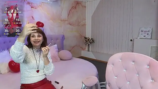 Snapshot of Anna_Kennan chatting on 02/13/25, 10:02 Anna Kennan online show from 02/13/25, 10:02