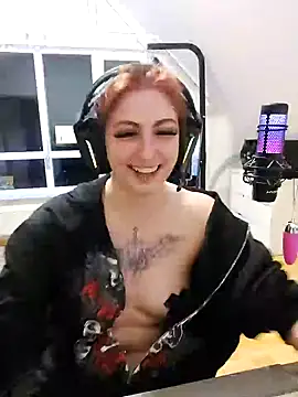 Gamergirl-Linela online show from 03/04/25, 12:07