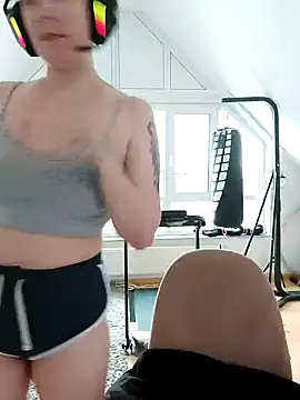 Gamergirl-Linela online show from 03/21/25, 04:51