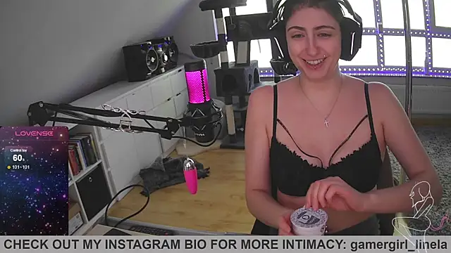 Gamergirl-Linela online show from 10/20/25, 09:43