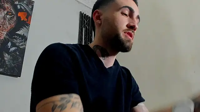 Luke davis01 online show from 02/26/25, 01:19