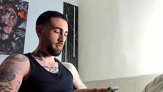 Luke davis01 online show from 03/15/25, 01:18