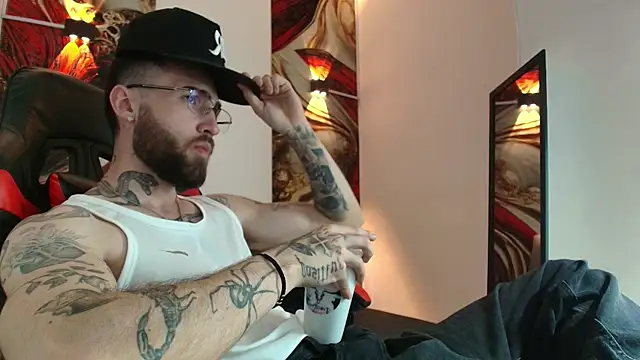 Luke davis01 online show from 09/24/25, 01:14