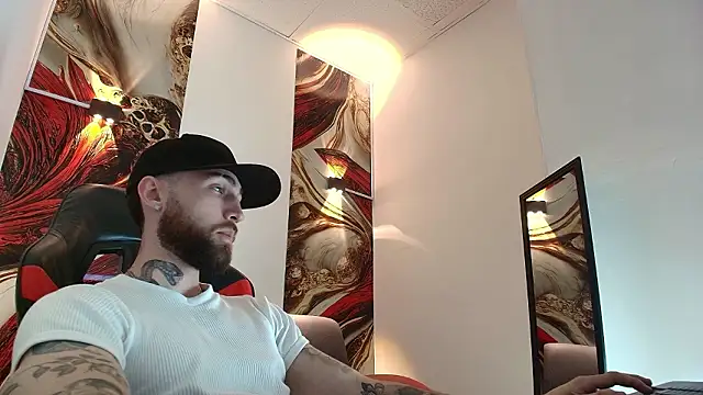 Luke davis01 online show from 02/02/26, 01:21