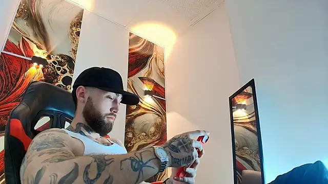 Luke davis01 online show from 06/17/26, 01:01