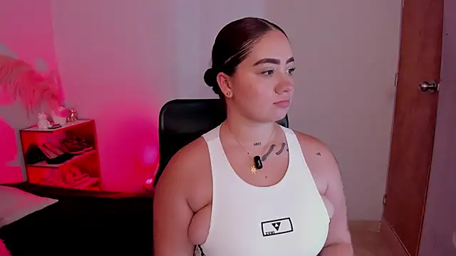 Snapshot of Morgan_Wright chatting on 02/11/26, 08:25 Morgan Wright online show from 02/11/26, 08:25