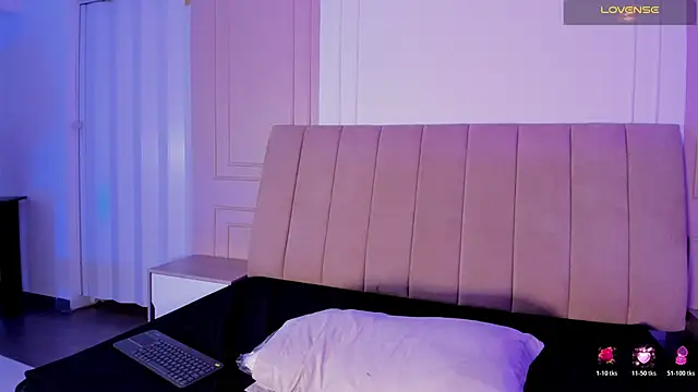 Snapshot of Morgan_Wright chatting on 03/11/26, 07:53 Morgan Wright online show from 03/11/26, 07:53