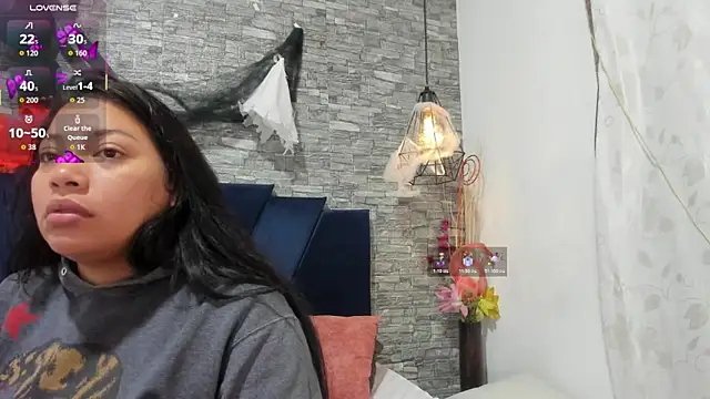 Sophia Brunett online show from 10/22/25, 11:54