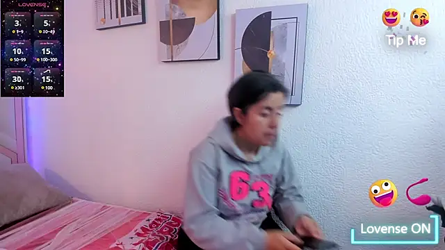 Saori Sann  online show from 03/05/25, 12:33