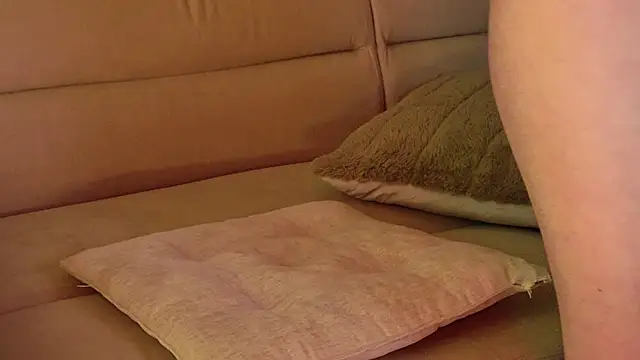 Snapshot of Bella_amory chatting on 02/23/25, 02:40 Bella amory online show from 02/23/25, 02:40