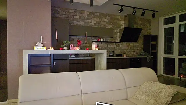 Snapshot of Bella_amory chatting on 03/10/25, 01:01 Bella amory online show from 03/10/25, 01:01