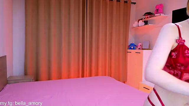 Snapshot of Bella_amory chatting on 11/28/25, 06:21 Bella amory online show from 11/28/25, 06:21