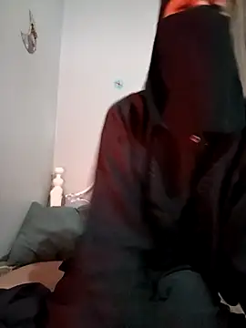 Snapshot of Milan-88 chatting on 01/14/26, 06:13 Milan-88 online show from 01/14/26, 06:13