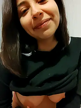 Snapshot of MaiPandora chatting on 09/14/25, 02:00 MaiPandora online show from 09/14/25, 02:00