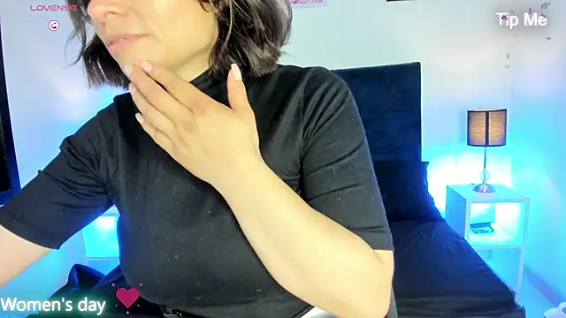  michonne  online show from 03/08/25, 08:14