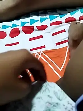 Snapshot of Venus_Day chatting on 02/19/25, 01:40 Venus Day online show from 02/19/25, 01:40