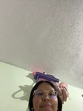 Snapshot of Venus_Day chatting on 09/30/25, 02:27 Venus Day online show from 09/30/25, 02:27