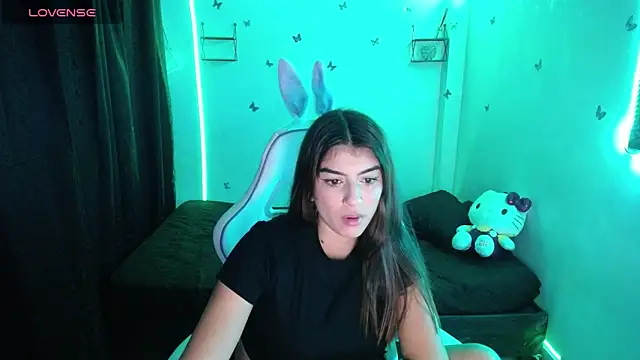 Snapshot of hello_kityy25 chatting on 02/10/25, 02:19 hello kityy25 online show from 02/10/25, 02:19