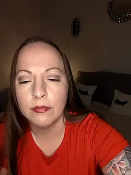 Snapshot of SashaSC3 chatting on 03/04/25, 12:29 SashaSC3 online show from 03/04/25, 12:29