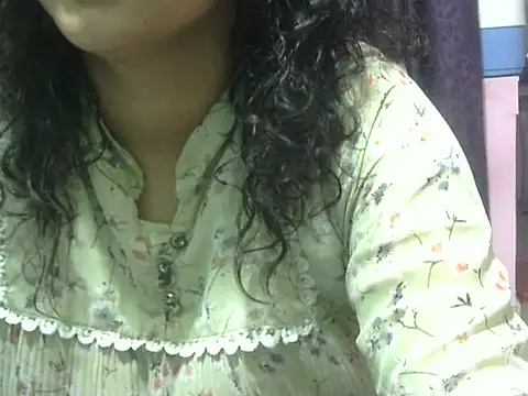 Snapshot of Your_cutiepie_ chatting on 06/18/26, 01:59 Your cutiepie online show from 06/18/26, 01:59