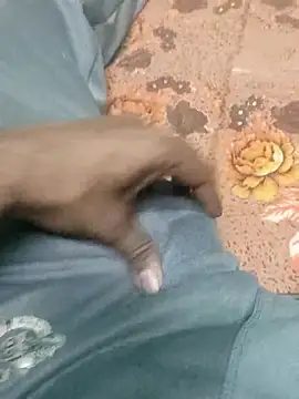 Snapshot of Yashkumar_0697 chatting on 03/04/25, 06:07 Yashkumar 0697 online show from 03/04/25, 06:07