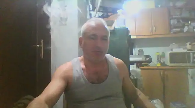 Snapshot of murat7888 chatting on 02/18/25, 02:27 murat7888 online show from 02/18/25, 02:27