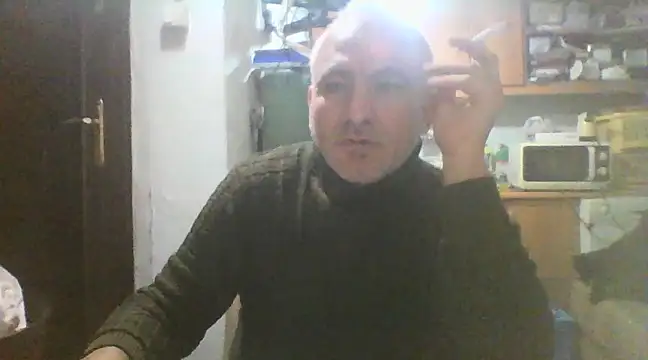 Snapshot of murat7888 chatting on 02/19/25, 07:39 murat7888 online show from 02/19/25, 07:39