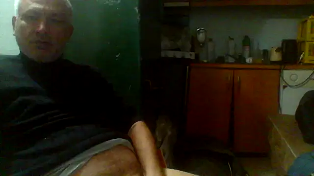 Snapshot of murat7888 chatting on 01/17/26, 04:39 murat7888 online show from 01/17/26, 04:39