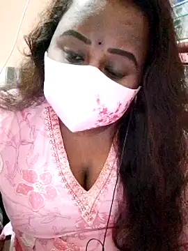 Snapshot of dolly_telugu01 chatting on 03/07/25, 10:32 dolly telugu01 online show from 03/07/25, 10:32