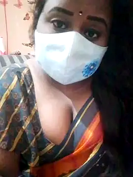 Snapshot of dolly_telugu01 chatting on 09/26/25, 06:34 dolly telugu01 online show from 09/26/25, 06:34