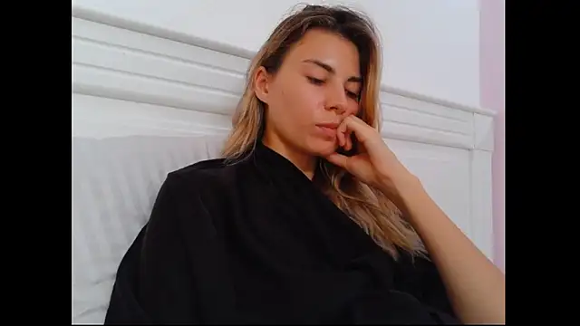 Goddess Lia online show from 02/06/25, 06:51