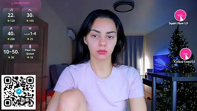 Snapshot of EmiliaZen chatting on 12/19/25, 03:30 EmiliaZen online show from 12/19/25, 03:30