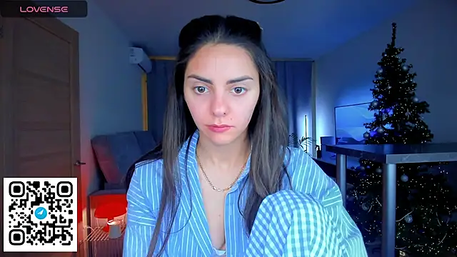 Snapshot of EmiliaZen chatting on 01/09/26, 10:55 EmiliaZen online show from 01/09/26, 10:55