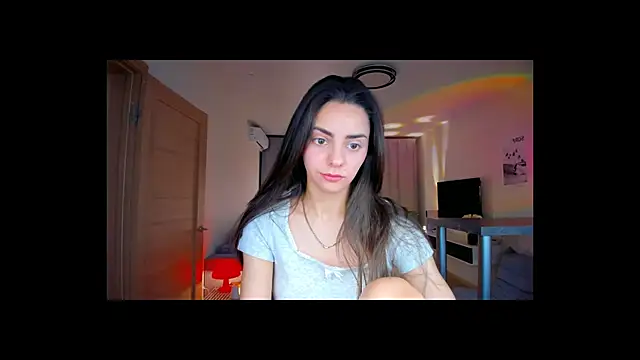 Snapshot of EmiliaZen chatting on 02/19/26, 03:30 EmiliaZen online show from 02/19/26, 03:30