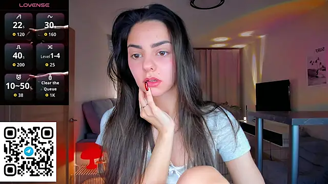 Snapshot of EmiliaZen chatting on 02/27/26, 07:25 EmiliaZen online show from 02/27/26, 07:25