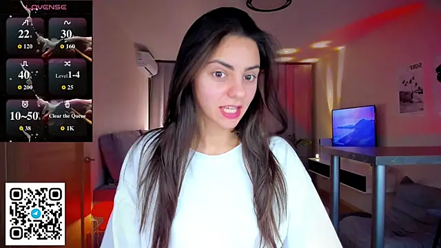 Snapshot of EmiliaZen chatting on 03/16/26, 04:11 EmiliaZen online show from 03/16/26, 04:11