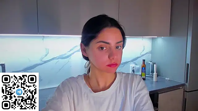 EmiliaZen online show from 05/03/26, 05:19