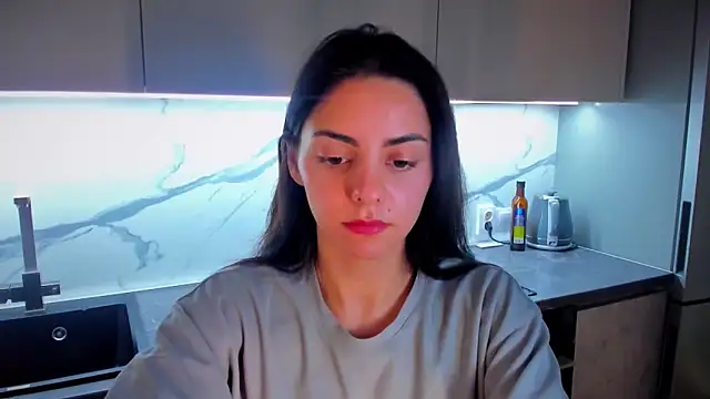 EmiliaZen online show from 05/11/26, 12:05