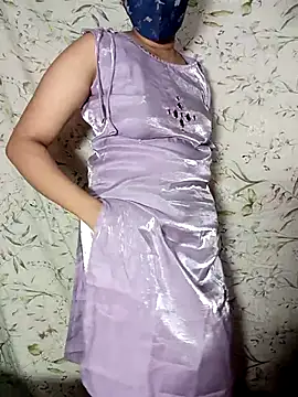Snapshot of Crazybhabhi chatting on 05/04/26, 08:05 Crazybhabhi online show from 05/04/26, 08:05