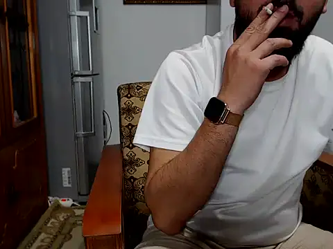 Snapshot of Armand66_ chatting on 10/30/25, 04:52 Armand66  online show from 10/30/25, 04:52