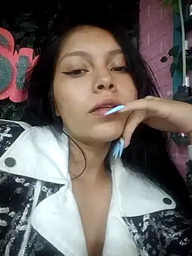 AmbarBaker  online show from 02/12/25, 10:04